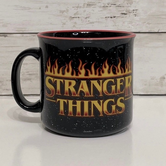 NWT Stranger Things Hellfire Club 20 oz Mug PRICE FIRM - Picture 2 of 4